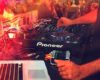 5 Tips Belajar DJ bagi Pemula Menjadi seorang DJ merupakan salah satu pekerjaan yang keren dan membanggakan. Meskipun sebagian orang menilai negatif, seorang DJ bisa mengkomposisi dan mengaransemen berbagai lagu. Terlebih lagi, menjadi DJ bisa membuat orang bahagia dengan alunan musiknya. Namun, menjadi seorang DJ bukanlah sebuah profesi yang mudah. Cara belajarnya cukup rumit dan tentunya butuh budget besar karena alat-alatnya yang nggak murah. Nah, buat Anda yang ingin menajdi DJ, berikut 5 tips belajar DJ bagi pemula. Tips Sukses Belajar DJ bagi Pemula 1. Mempersiapkan Mental Kenapa mental menjadi daftar teratas dalam tips menjadi DJ? Yup, mental merupakan salah satu komponen penting dalam belajar DJ karena nantinya untuk menjadi DJ membutuhkan proses belajar yang panjang. Selain itu, pekerjaan sebagai DJ identik dengan dunia malam sehingga memerlukan mental yang kuat agar tidak terjerumus ke hal-hal negatif. 2. Mengenali Alat dan Fungsinya Tips kedua yang wajib diikuti yaitu belajar alat-alat yang digunakan untuk menjadi DJ. Profesi DJ mengusung banyak alat music elektrik modern yang memiliki banyak tombol di dalamnya. Sebagai awalan dalam belajar DJ, pastikan Anda mempelajari terkait alat tersebut beserta fungsi tombol yang ada di dalamnya. Pengetahuan terkait alat ini tidak boleh setengah-setengah, jadi harus dipastikan agar menguasai semua komponennya. 3. Mengikuti Kursus Karena belajar DJ nggak mudah sebaiknya Anda melakukan kursus. Dengan mengikuti kursus, nantinya kita akan dibimbing tahap demi tahap terkait menjadi DJ. Kita akan diajari semua hal terkait DJ mulai dari dasar hingga level tertentu. Biasanya, pemula akan diajarkan dasar-dasar alat musik, jenis musik, cara mengaransemen dan mengkomposisi lagi. Di sisi lain, pemula juga akan diajarkan beragam teknik yang bisa digunakan untuk melakukan mixing 2 atau lebih lagu seperti teknik speed hunting atau cueing. Selain itu, salah satu alasan kenapa kursus adalah hal wajib untuk menjadi DJ yaitu dengan melakukan kursus, otomatis mereka sudah menyiapkan semua alat-alat DJ sehingga kita tidak perlu boros membeli alat terlebih dahulu. 4. Latihan Rutin Latihan rutin adalah agenda wajib yang tidka boleh dilewatkan dalam belajar DJ. Sebagai pemula ataupun pro, latihan rutin tidak hanya berfungsi untuk memahami dan menguasai masing-masing tombol dalam alat Dj, tetapi juga sangat ampuh untuk melatih kepekaan telinga. Semakin peka telinga Anda, maka mixing lagu juga akan semakin mudah. Kepekaan telinga ini berfungsi untuk mengetahui kesamaan dan perbedaan nada serta perbedaan ketukkannya sehingga nantinya saat melakukan mixing dan arensemen bisa menghasilkan lagu yang berkualitas dengan tempo yang selaras. 5. Pantang Menyerah The last, dalam belajar DJ untuk pemula tidak boleh ada kata menyerah. Biasanya, pada saat awal kita sangat bersemangat, namun seringkali mereka yang belajar DJ mengalami lelah dan ingin menyerah ketika mempelajari banyak teknik yang rumit. Apalagi jika berkaitan dengan melatih kepekaan telinga dimana setiap orang memiliki daya tangkap yang berbeda. Untuk mencegah hal tersebut, sebaiknya terapkan prinsip pantang menyerap dari awal hingga akhir dan selalu berfikir posiitf bahwa Anda bisa melakukannya. Percayalah bahwa setiap proses yang dilakukan akan membawa hasil yang baik. Nah, itulah tadi beberapa tips seputar belajar DJ yang bisa dijadikan referensi oleh para pemula. Semoga tips tersebut bermanfaat dan selamat belajar untuk menjadi seorang DJ professional.